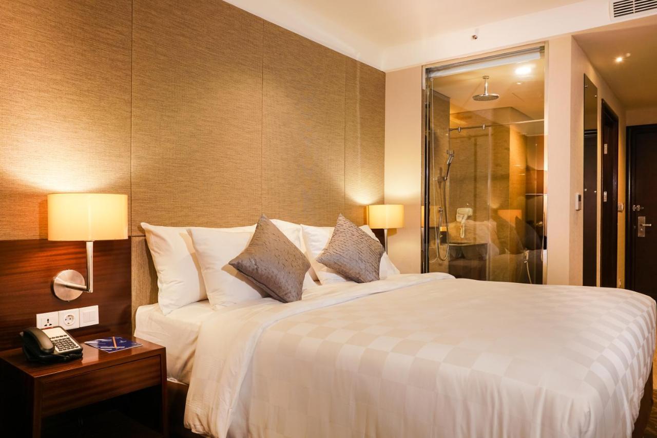 Swiss-Belhotel Serpong Exterior foto