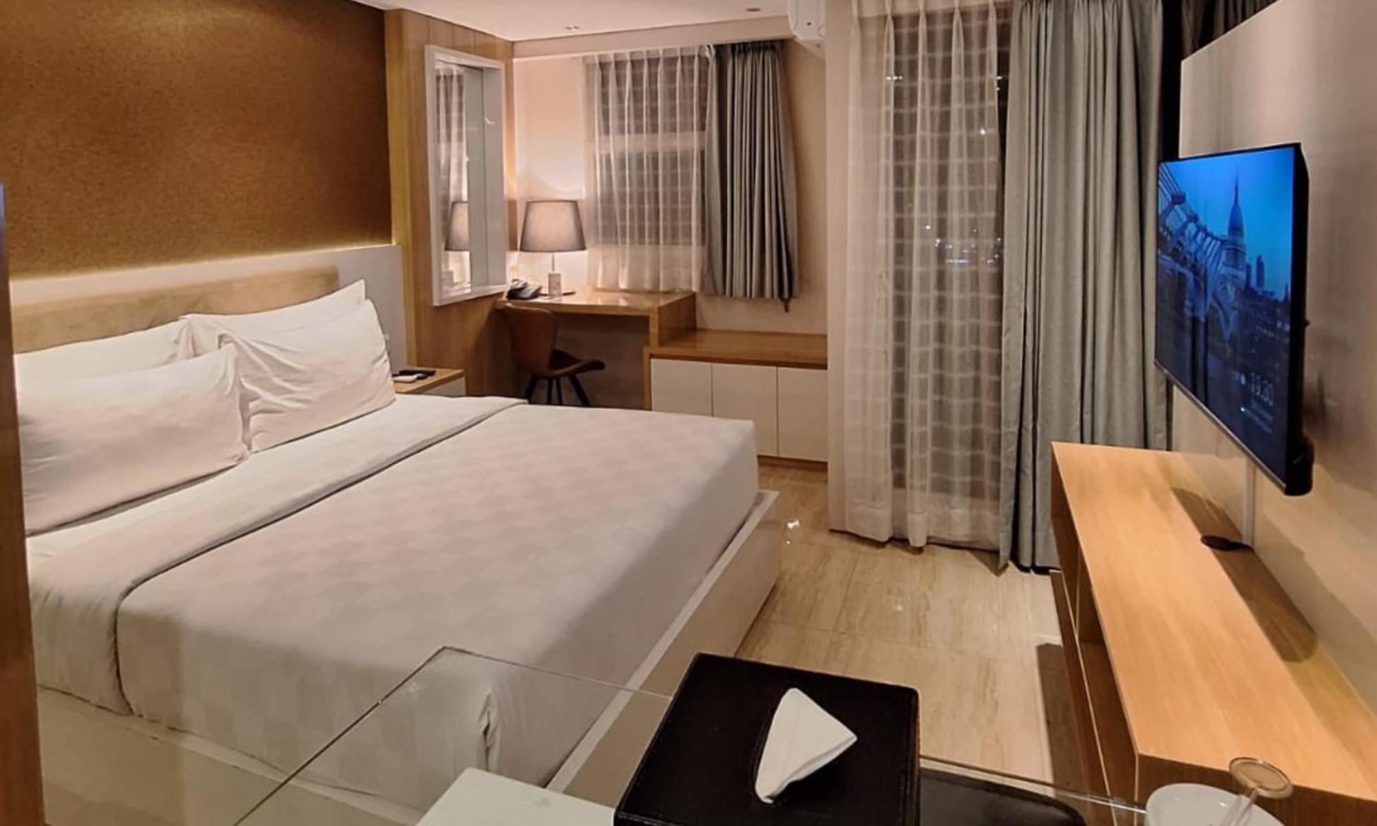 Swiss-Belhotel Serpong Exterior foto