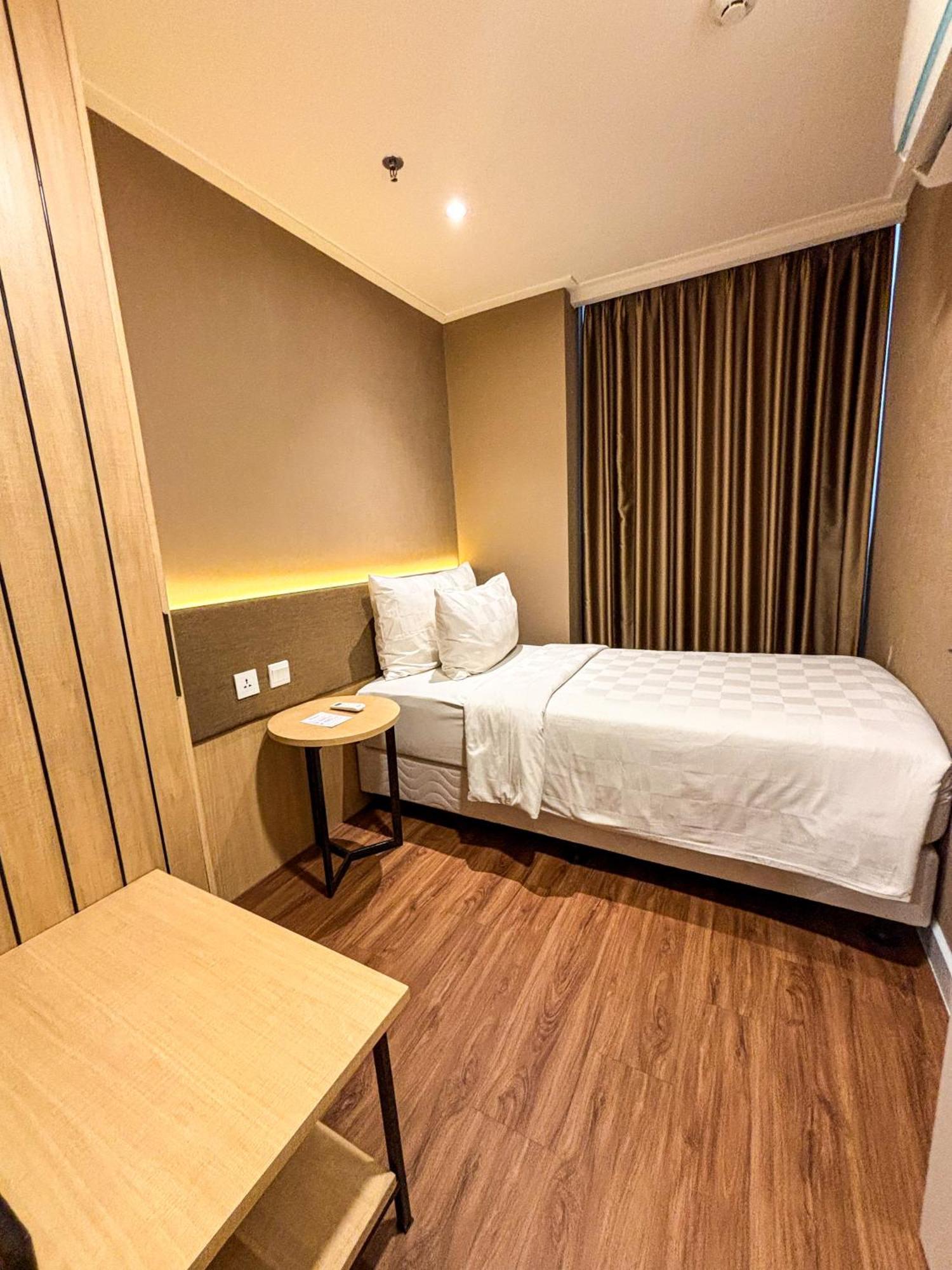 Swiss-Belhotel Serpong Exterior foto